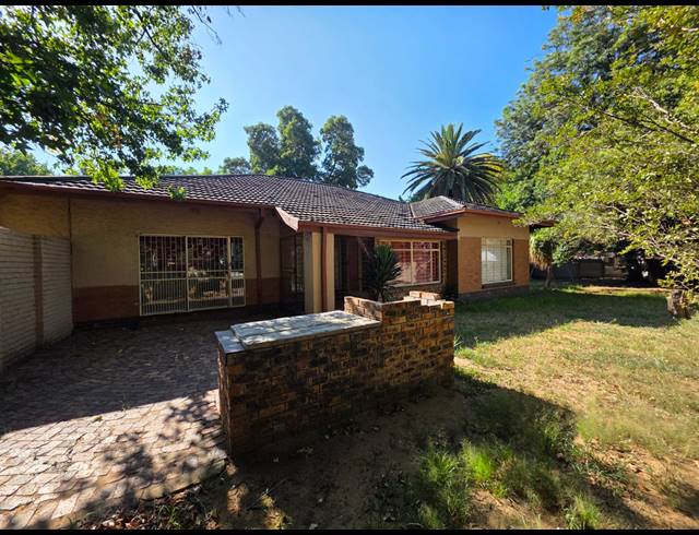 4 BEDROOM HOUSE FOR SALE IN SASOLBURG EXT 4